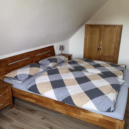 Steinkaempe * Wriedel